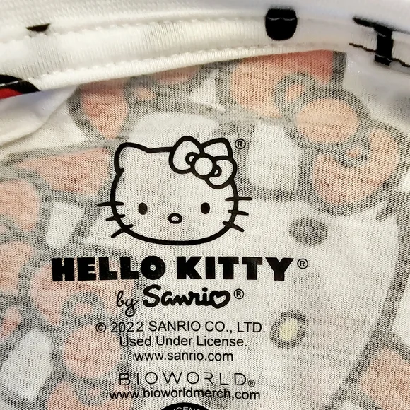 Hello Kitty crop top size Medium long sleeves. Sanrio cute Kawaii crop t… - Picture 7 of 9